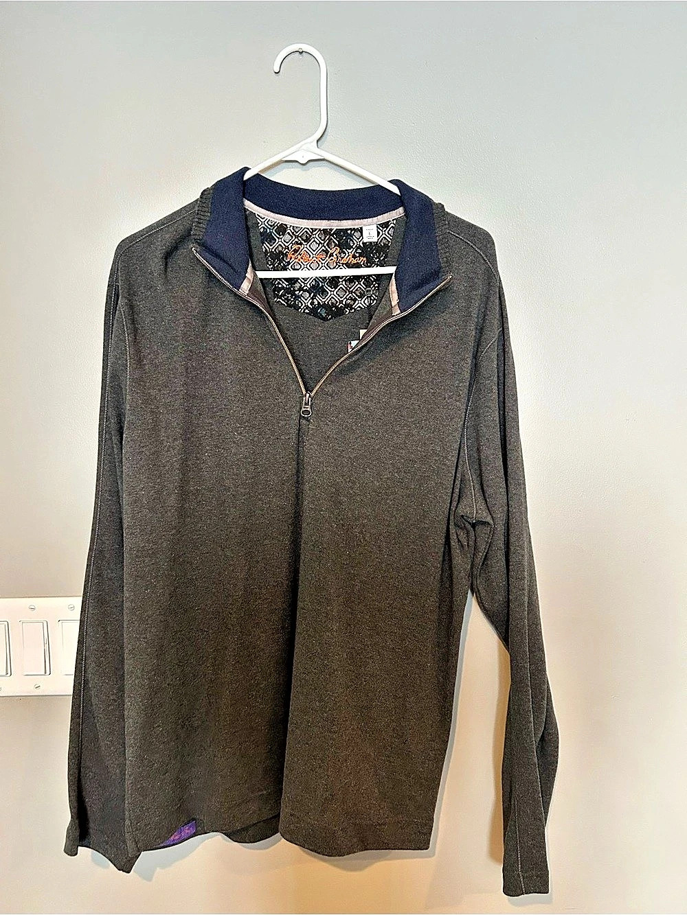 Robert Graham men’s’ 1/4 Zip 
NWT!